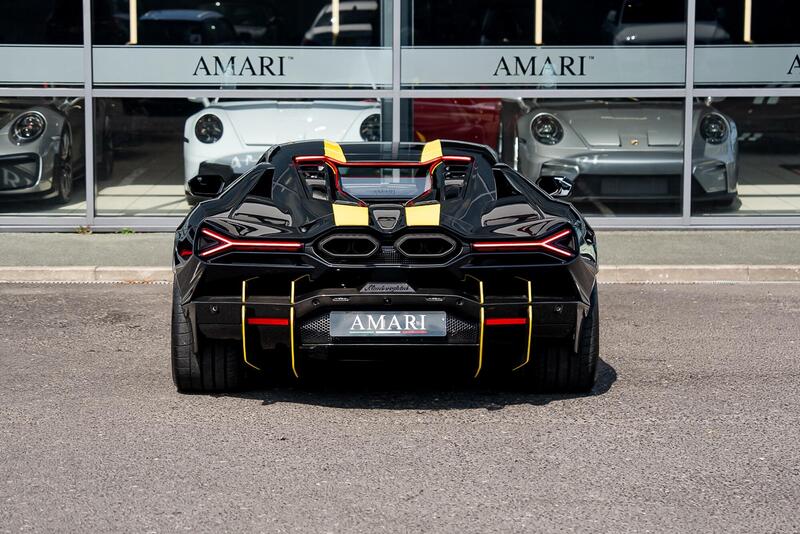 Lamborghini Revuelto view 5