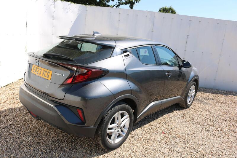 Toyota C-HR view 7