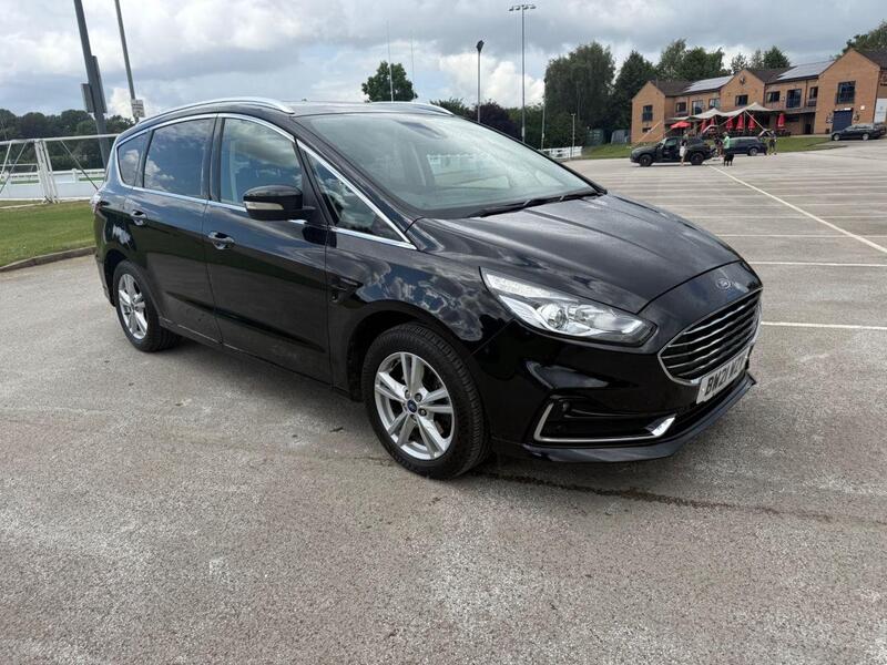 Ford S-Max view 4