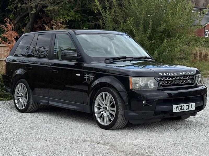 Land Rover Range Rover Sport view 3