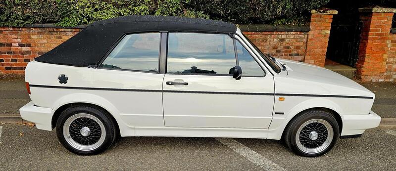 Volkswagen Golf view 2