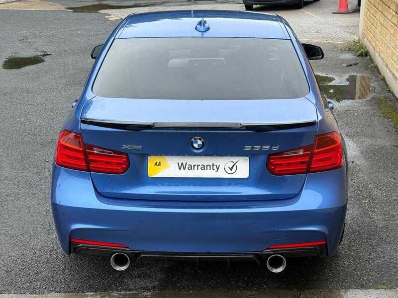 BMW 3 Series view 4