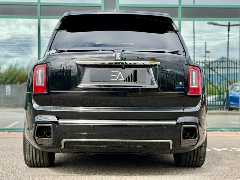 Rolls-Royce Cullinan view 6