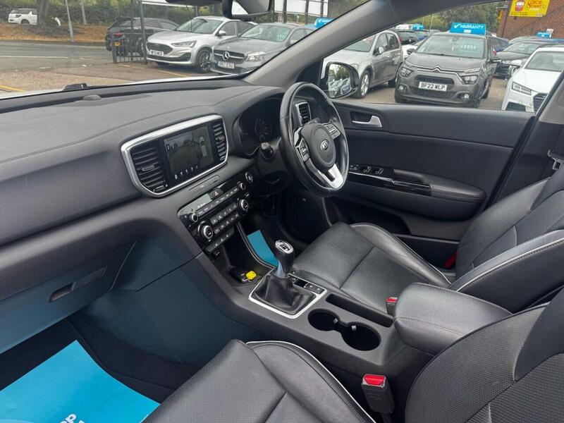 Kia Sportage view 3