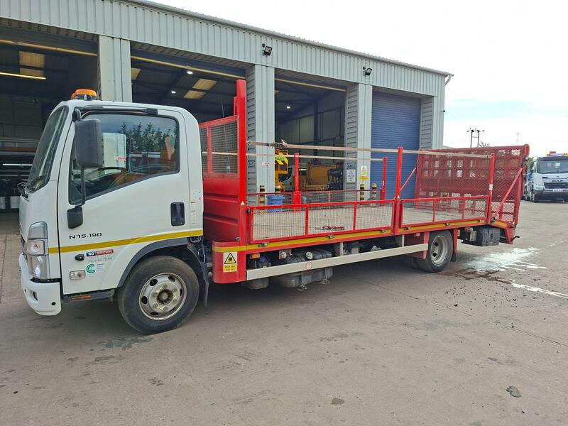 Isuzu N75 190  7.5T Beavertail
