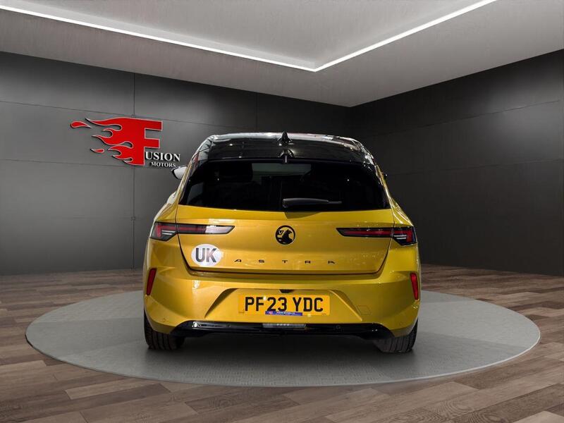 Vauxhall Astra view 3