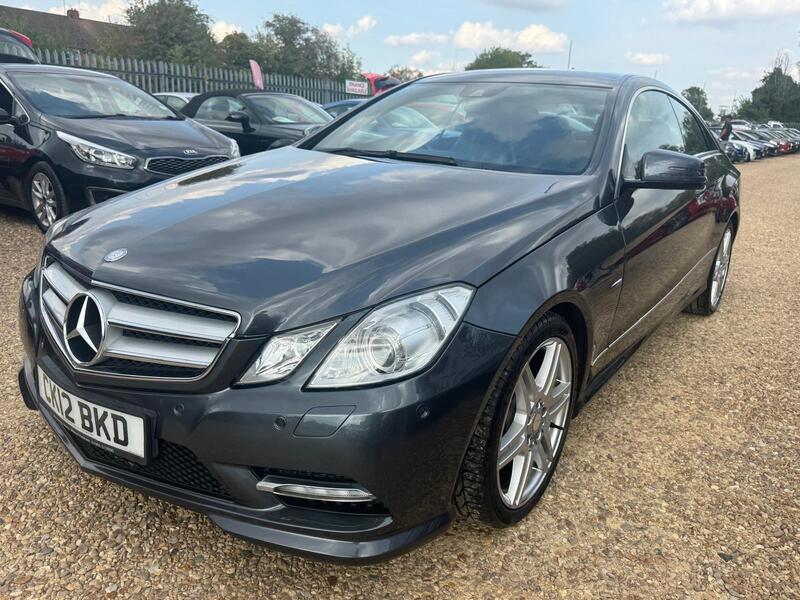 Mercedes-Benz E Class view 5