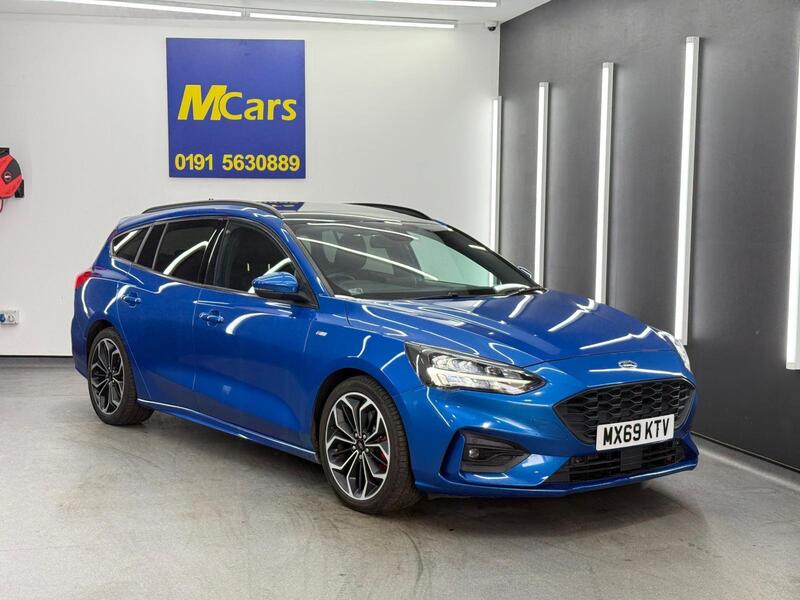 Ford Focus view 3