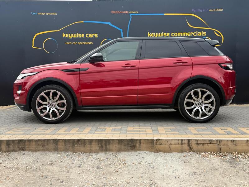 Land Rover Range Rover Evoque view 2