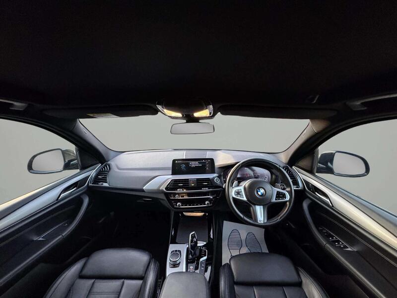 BMW X3 view 4