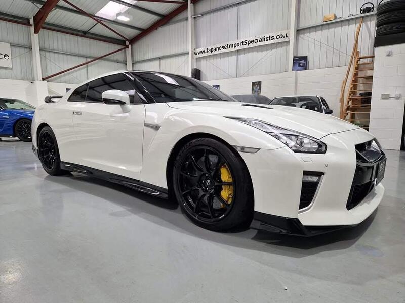 Nissan GT-R
