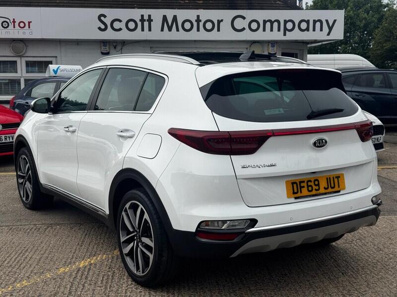 Kia Sportage view 2