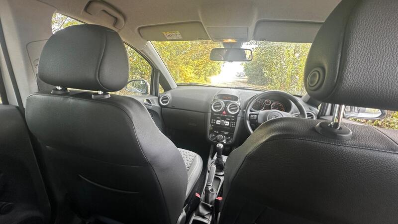 2014 Vauxhall Corsa — photo 9