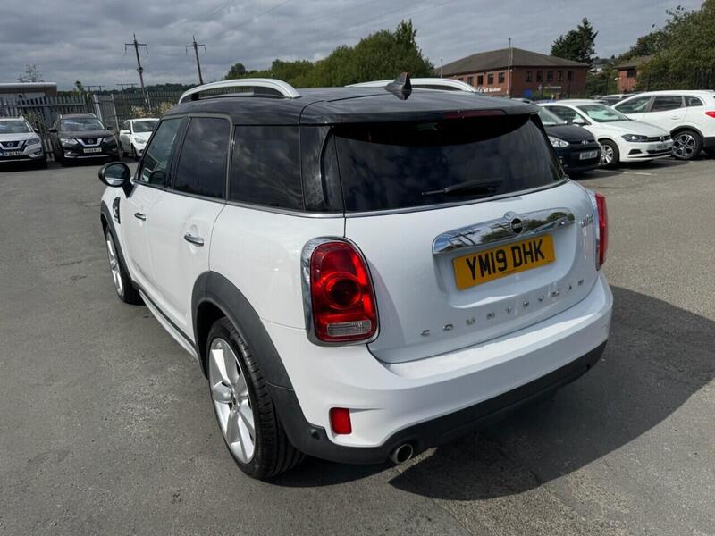 Mini Countryman view 4