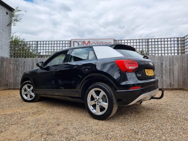 Audi Q2 view 4
