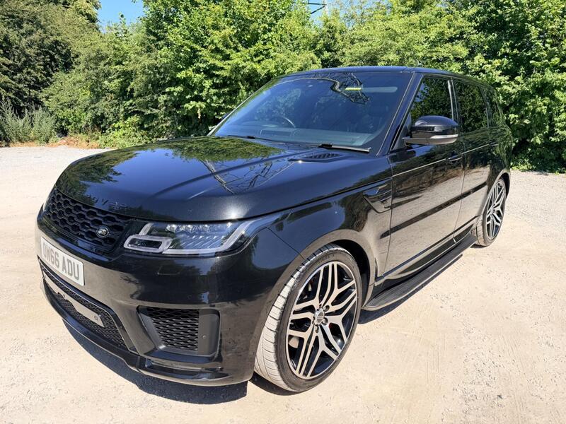 Land Rover Range Rover Sport view 3