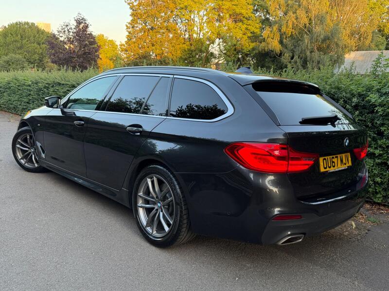 BMW 5 Series view 4
