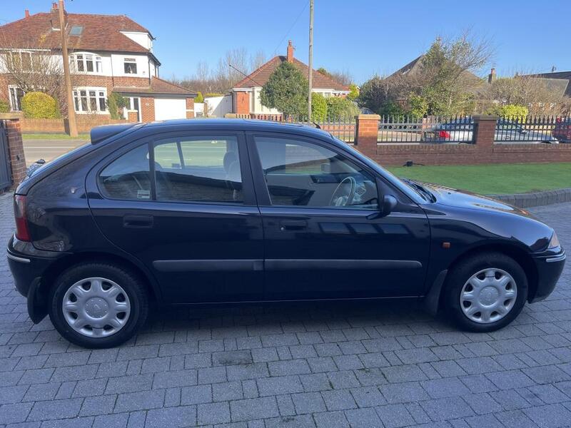 Rover 200 view 4