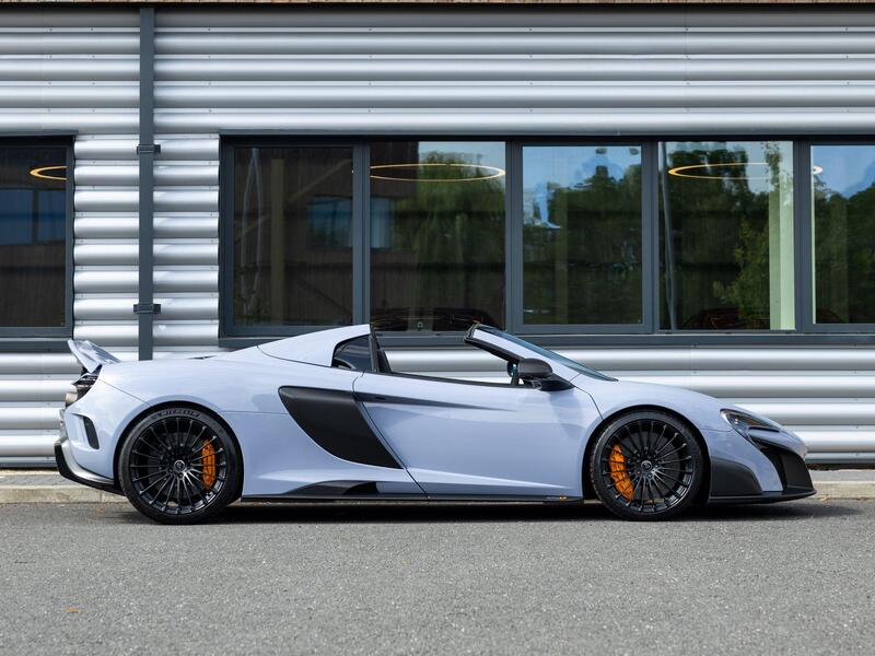 Mclaren 675LT view 2