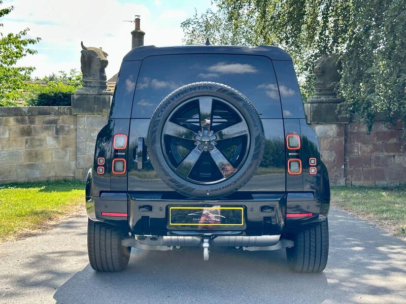 Land Rover Defender view 5