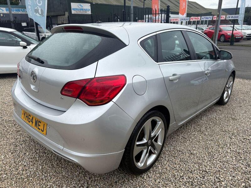 Vauxhall Astra view 6