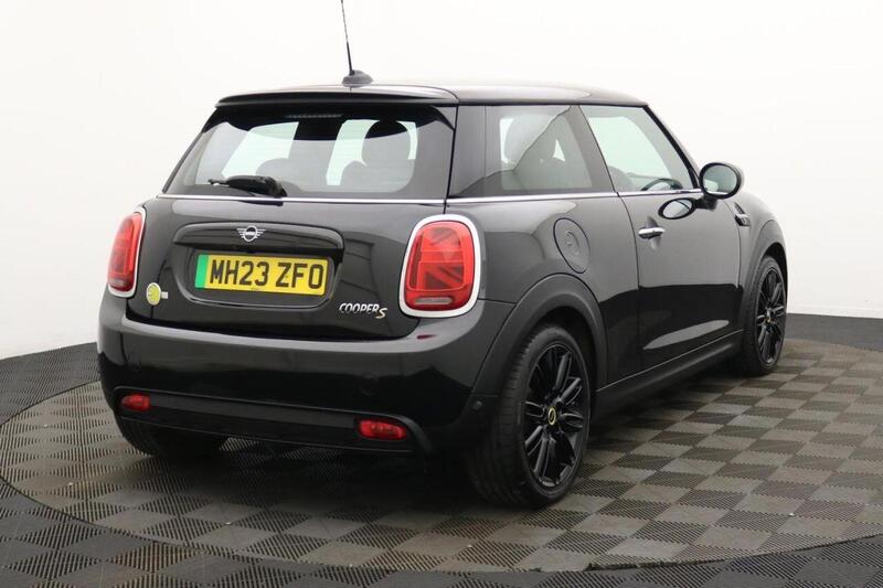 Mini Hatch view 4