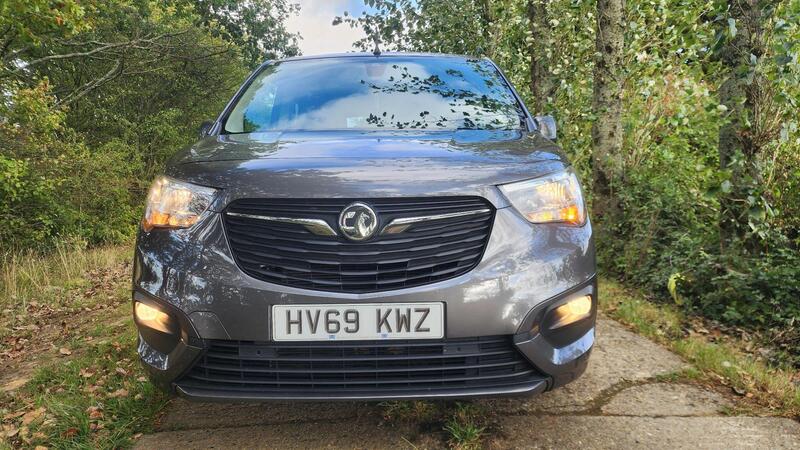 2019 Vauxhall Combo Life — photo 5