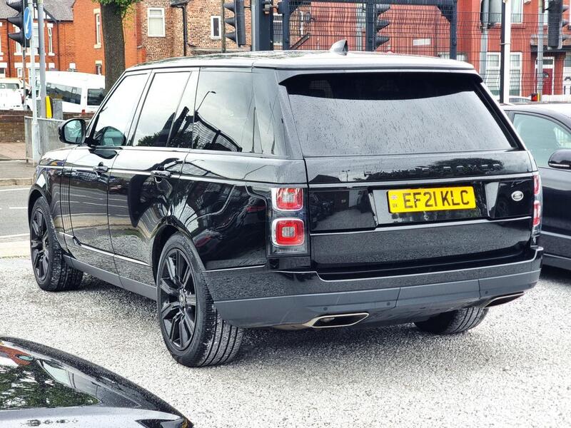 Land Rover Range Rover view 2