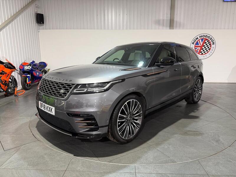 Land Rover Range Rover Velar view 2
