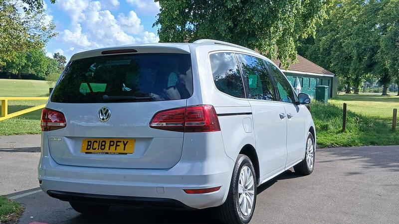 Volkswagen Sharan view 3