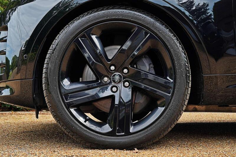 Land Rover Discovery 3 view 2