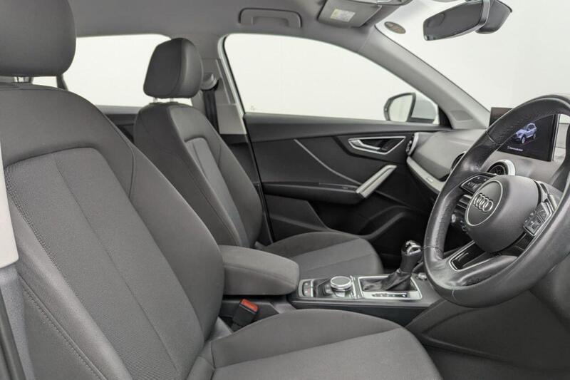 Audi Q2 view 3