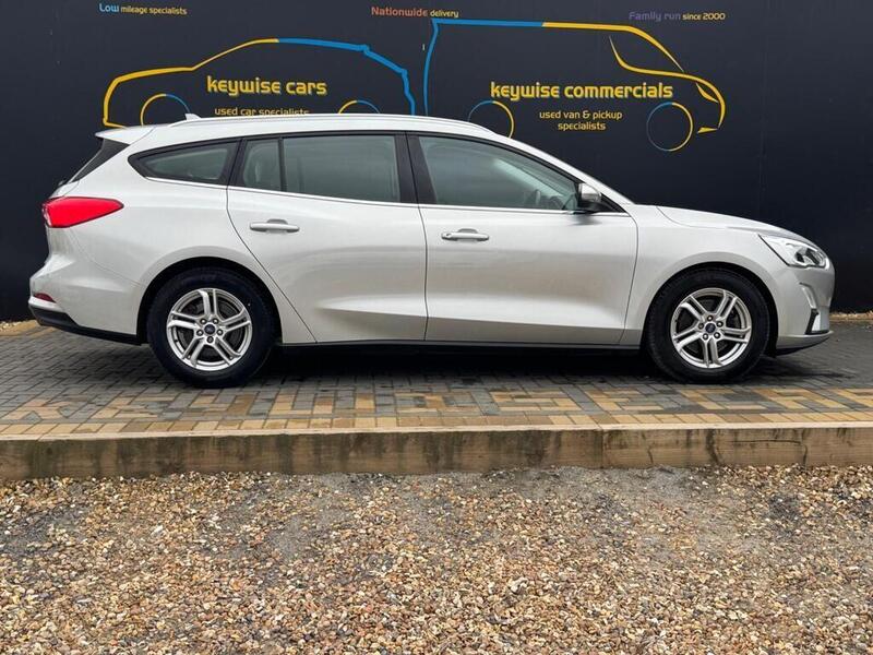 Ford Focus view 6