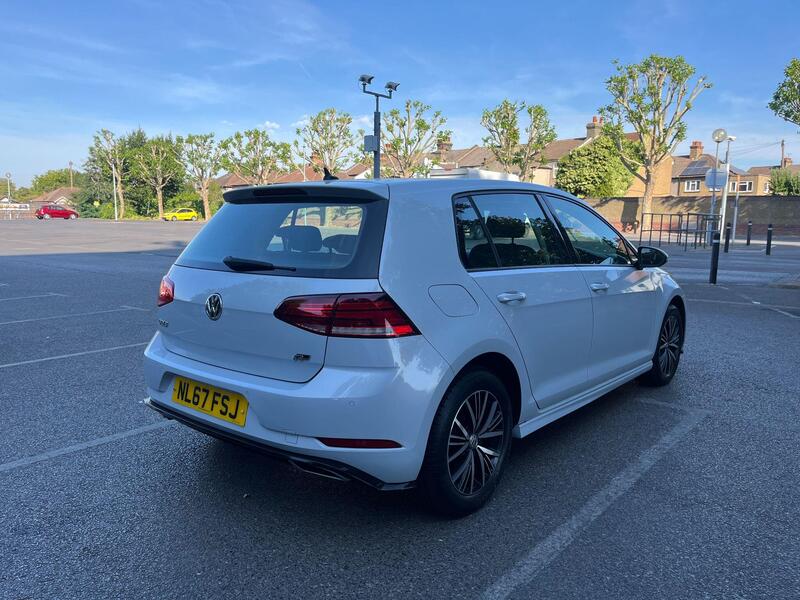 Volkswagen Golf view 7