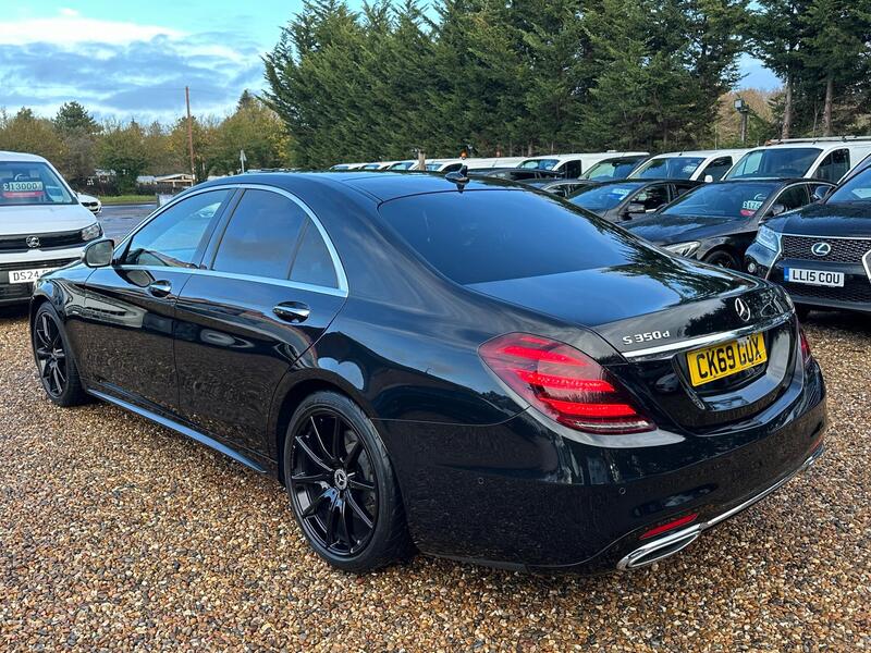 Mercedes-Benz S-Class view 3