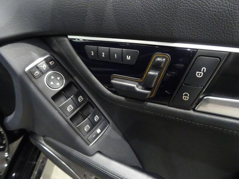 Mercedes-Benz C-Class view 16