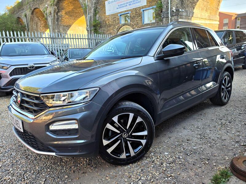 Volkswagen T-Roc 1.5 TSI EVO United DSG Euro 6 (s/s) 5dr thumbnail 4