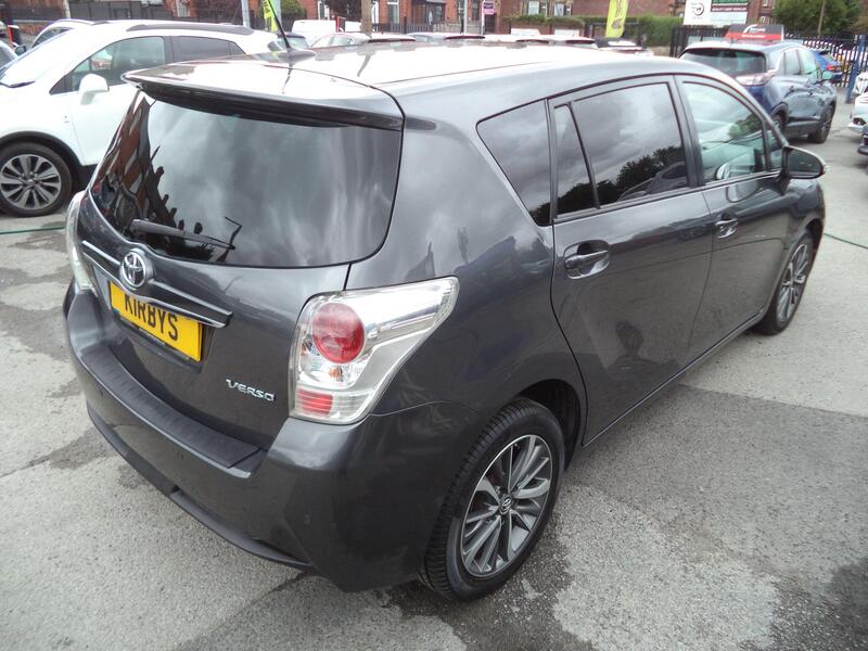 Toyota Verso view 7