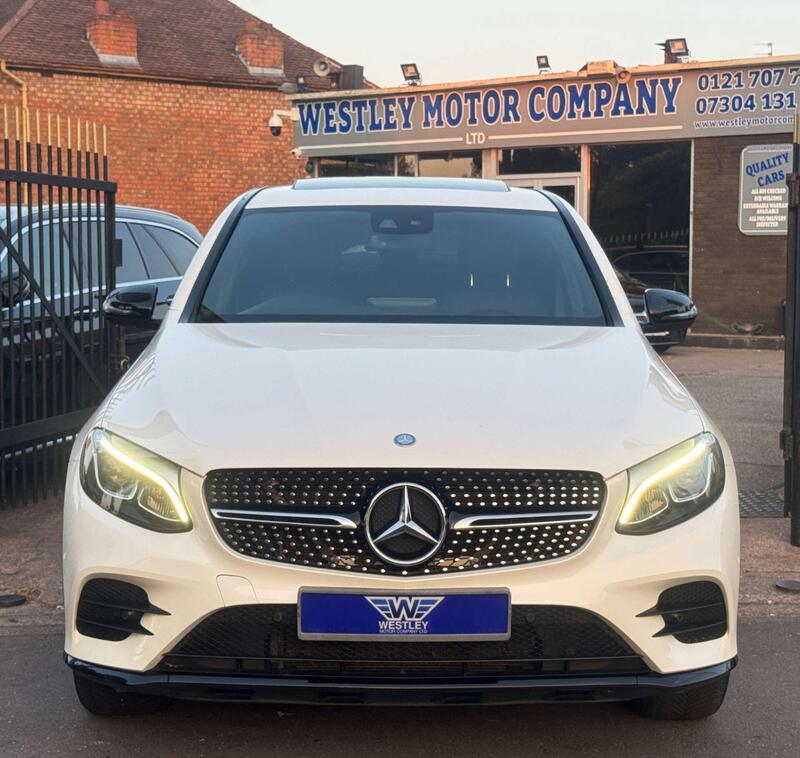 Mercedes-Benz GLC view 3