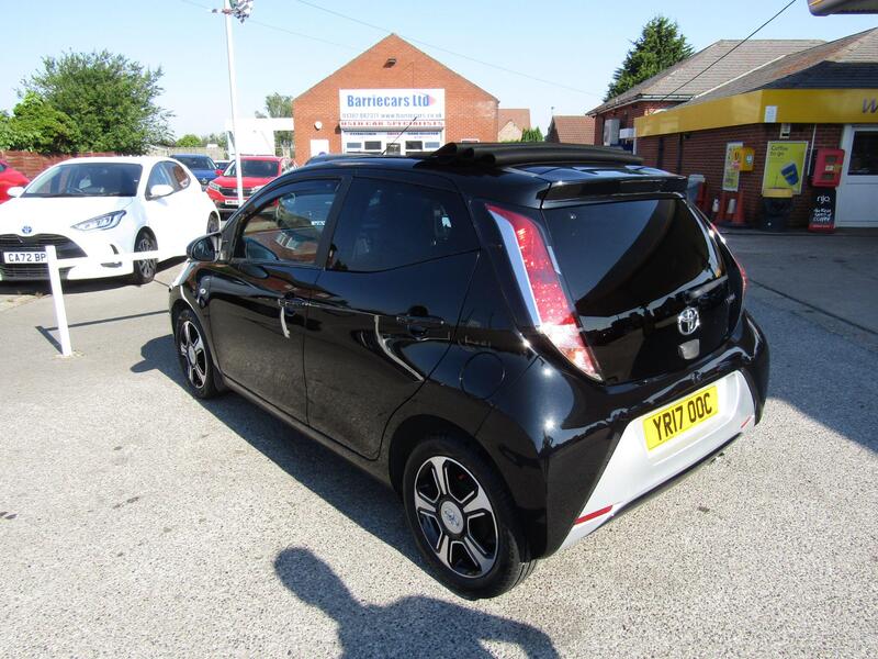 Toyota Aygo view 5