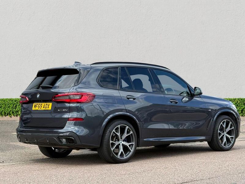 BMW X5 view 7