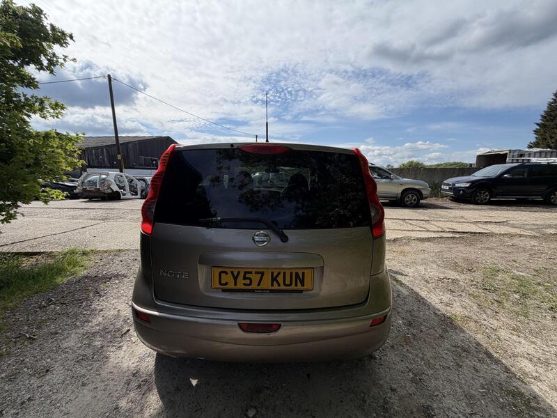 2008 Nissan Note — photo 6