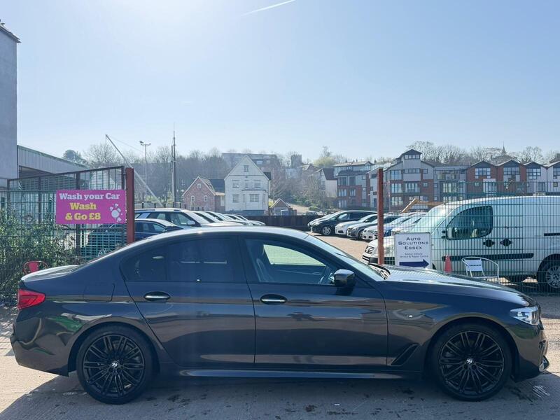 BMW 5 Series view 3