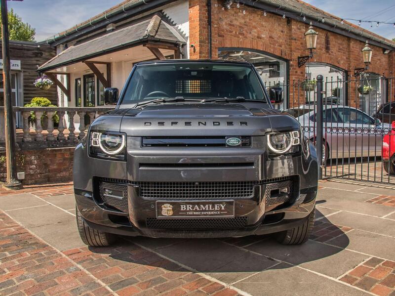 Land Rover Defender view 5