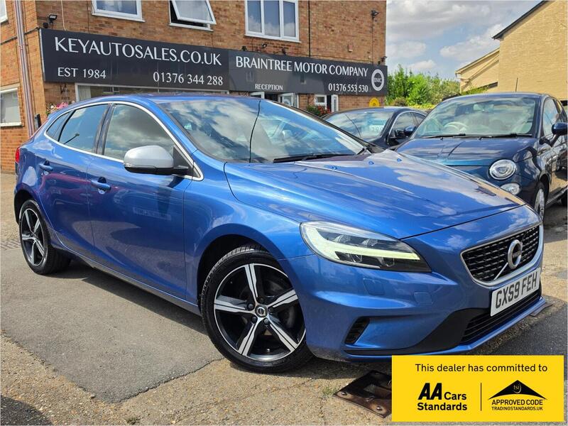 Volvo V40 main image