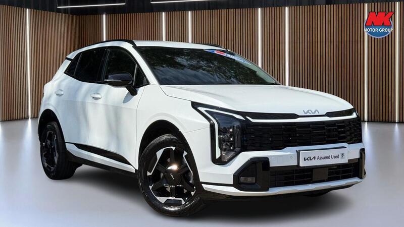2025 Kia Sportage in White for sale