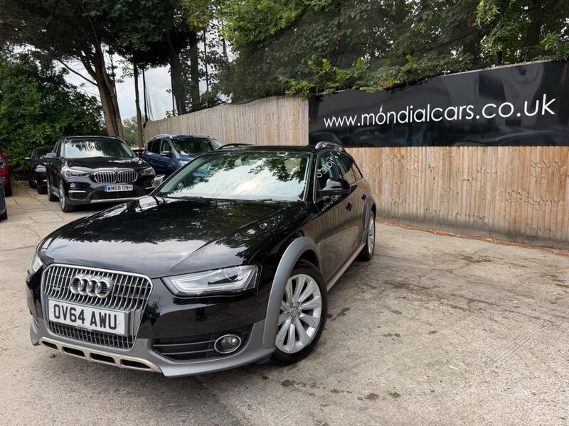 Audi A4 Allroad view 2