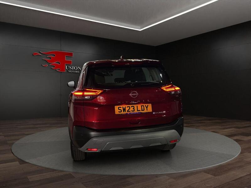 Nissan X-Trail view 5