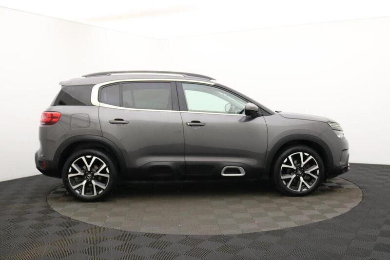 Citroen C5 Aircross view 2