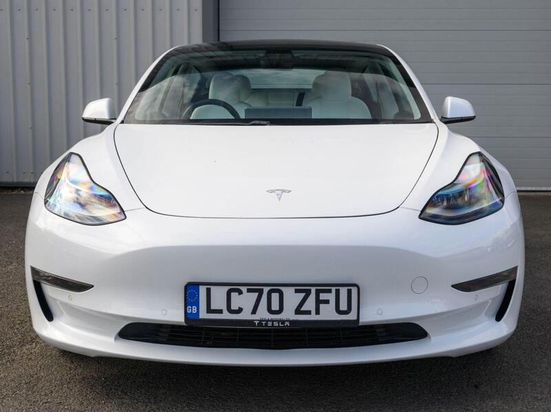 Tesla Model 3 view 4